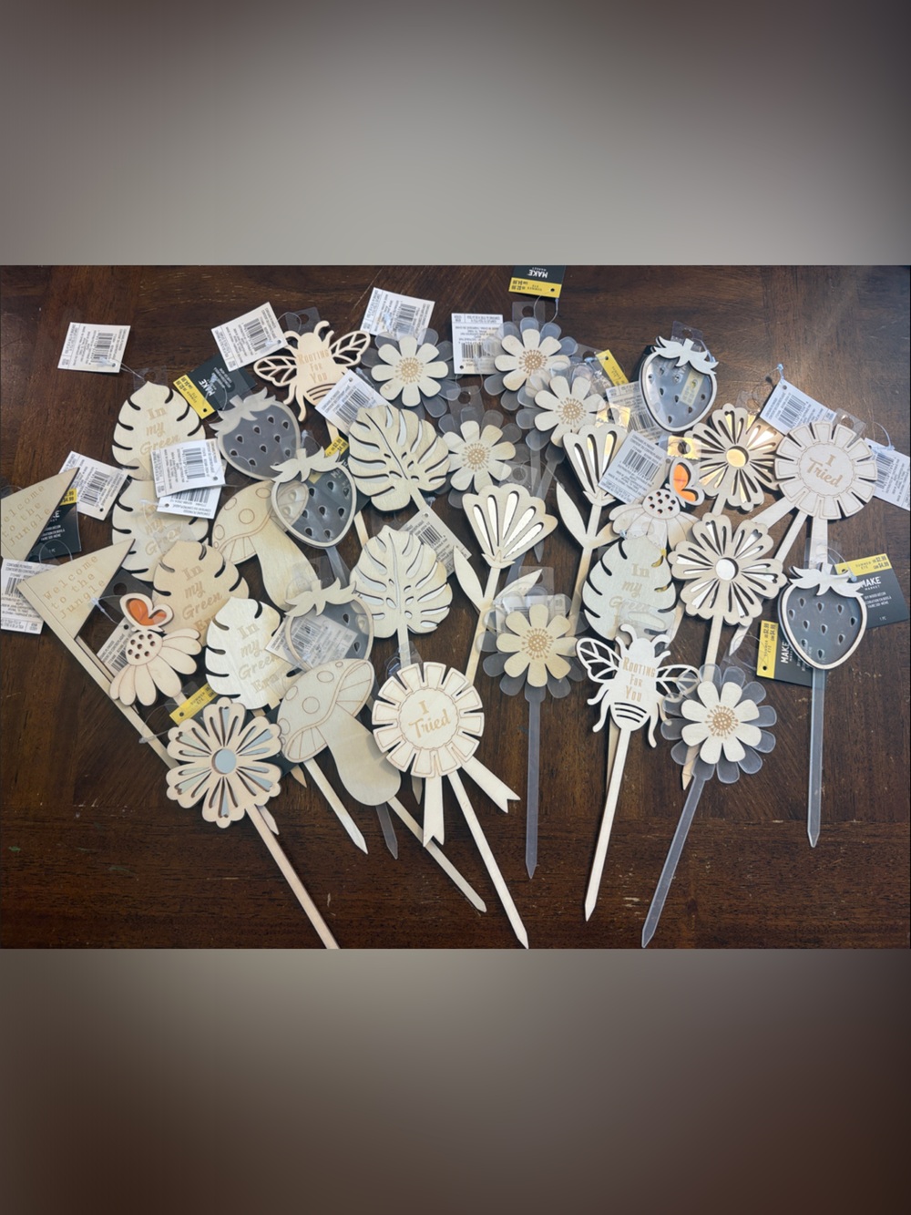 32 Wooden Gardening Party Craft Picks/Sticks New!